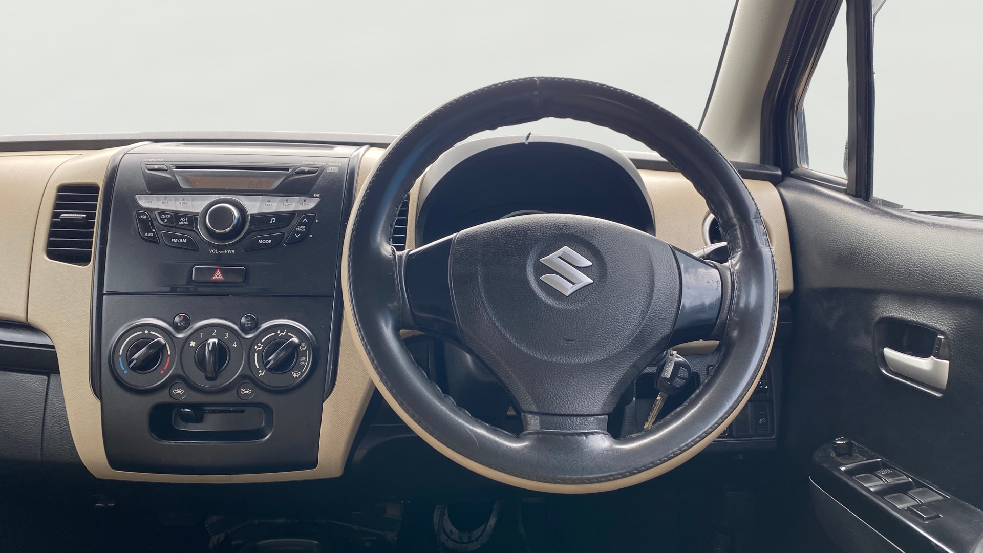 View 2018 Maruti Suzuki 1000 Base Variant Image 20 Used 2018 Maruti Suzuki 1000 Base Variant Image 20