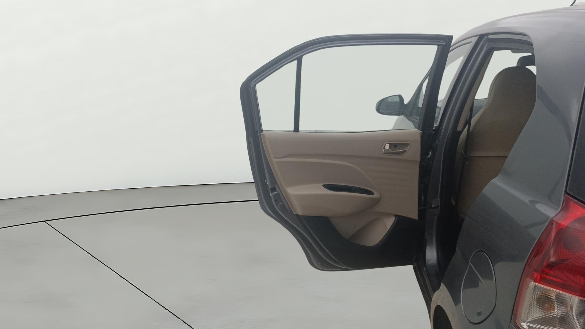 View 2019 Hyundai New Santro D-Lite Petrol Image 22 Used 2019 Hyundai New Santro D-Lite Petrol Image 22