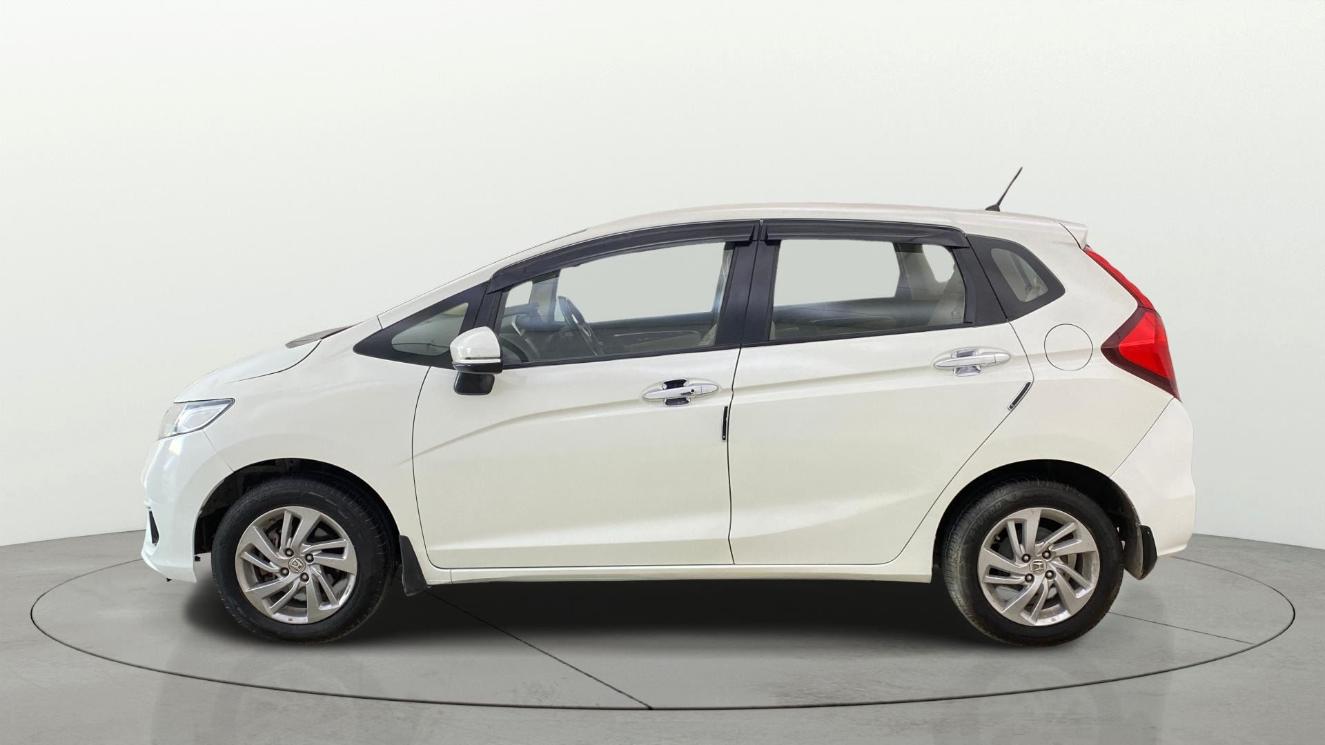 View 2022 Honda Jazz E MT Diesel Image 6 Used 2022 Honda Jazz E MT Diesel Image 6