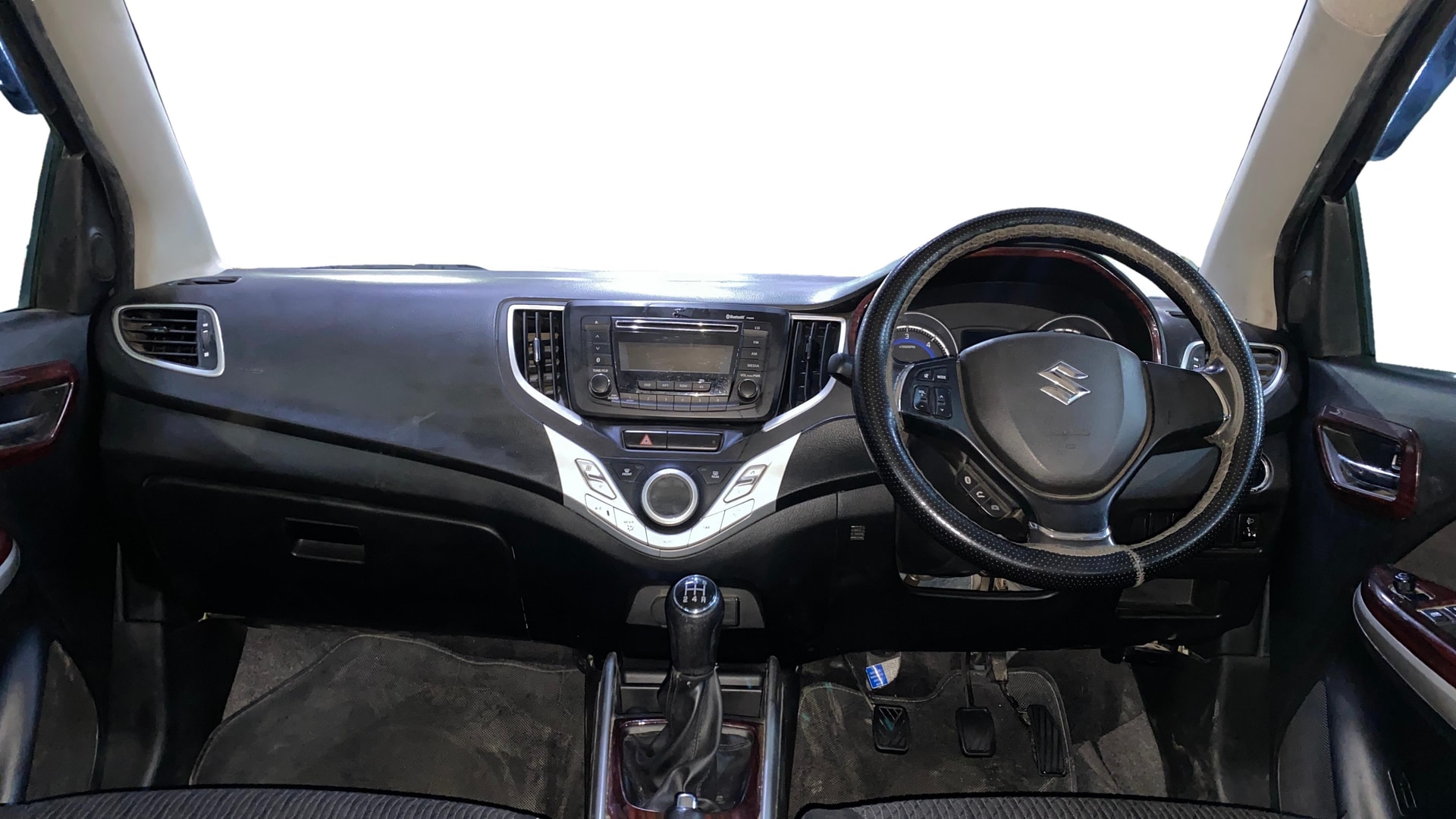 View 2017 Maruti Suzuki 1000 Base Variant Image 29 Used 2017 Maruti Suzuki 1000 Base Variant Image 29