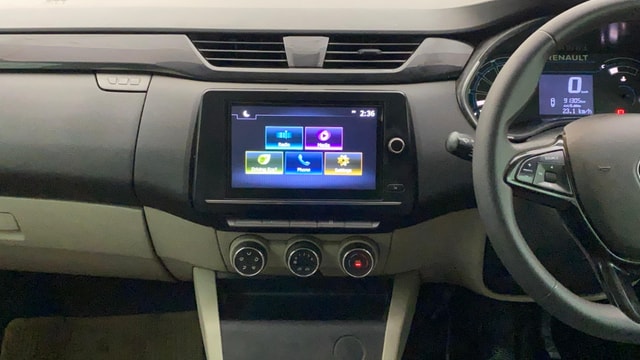 View Renault Triber Image 17 Used Renault Triber Image 17