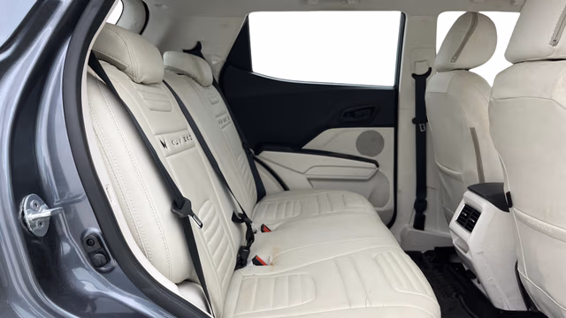 View Mahindra XUV 3XO Image 31 Used Mahindra XUV 3XO Image 31