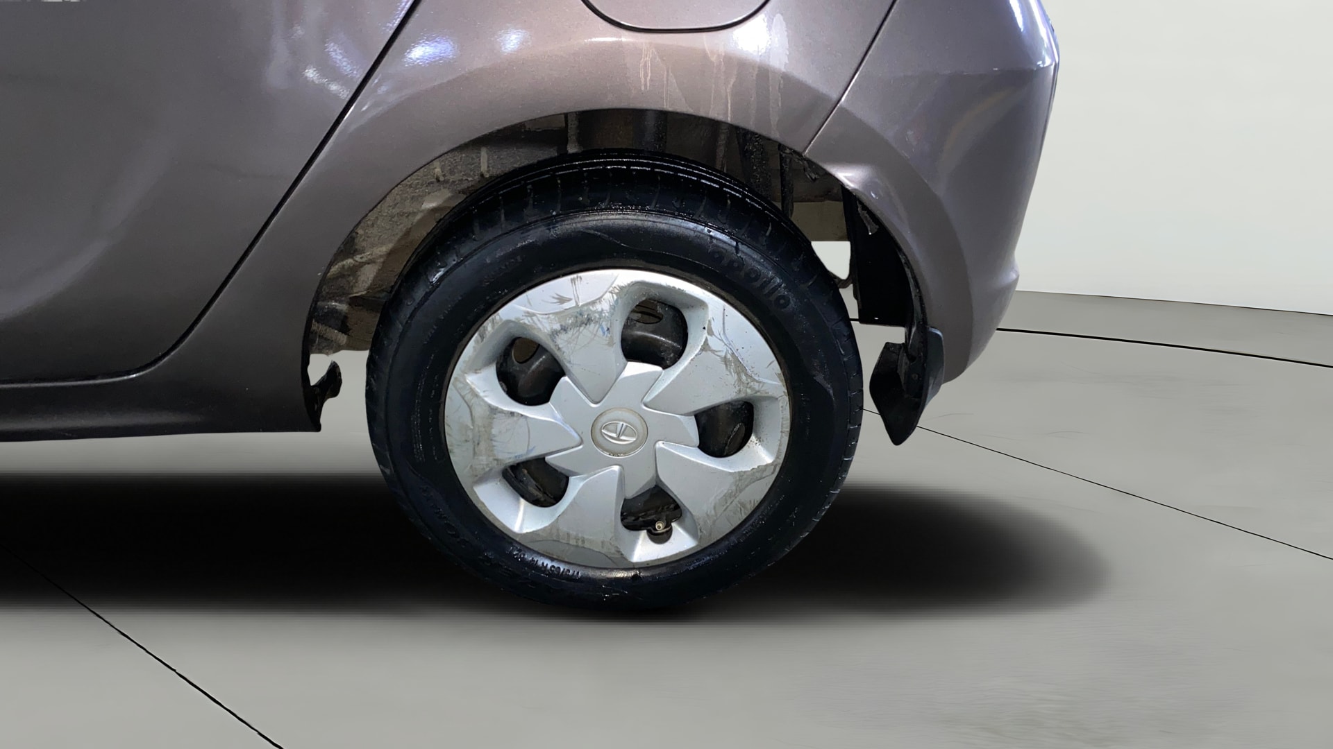 View 2018 Tata Tiago Revotorq XB Image 11 Used 2018 Tata Tiago Revotorq XB Image 11