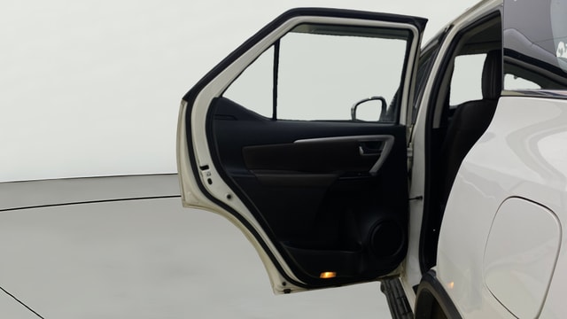 View Toyota Fortuner Image 16 Used Toyota Fortuner Image 16