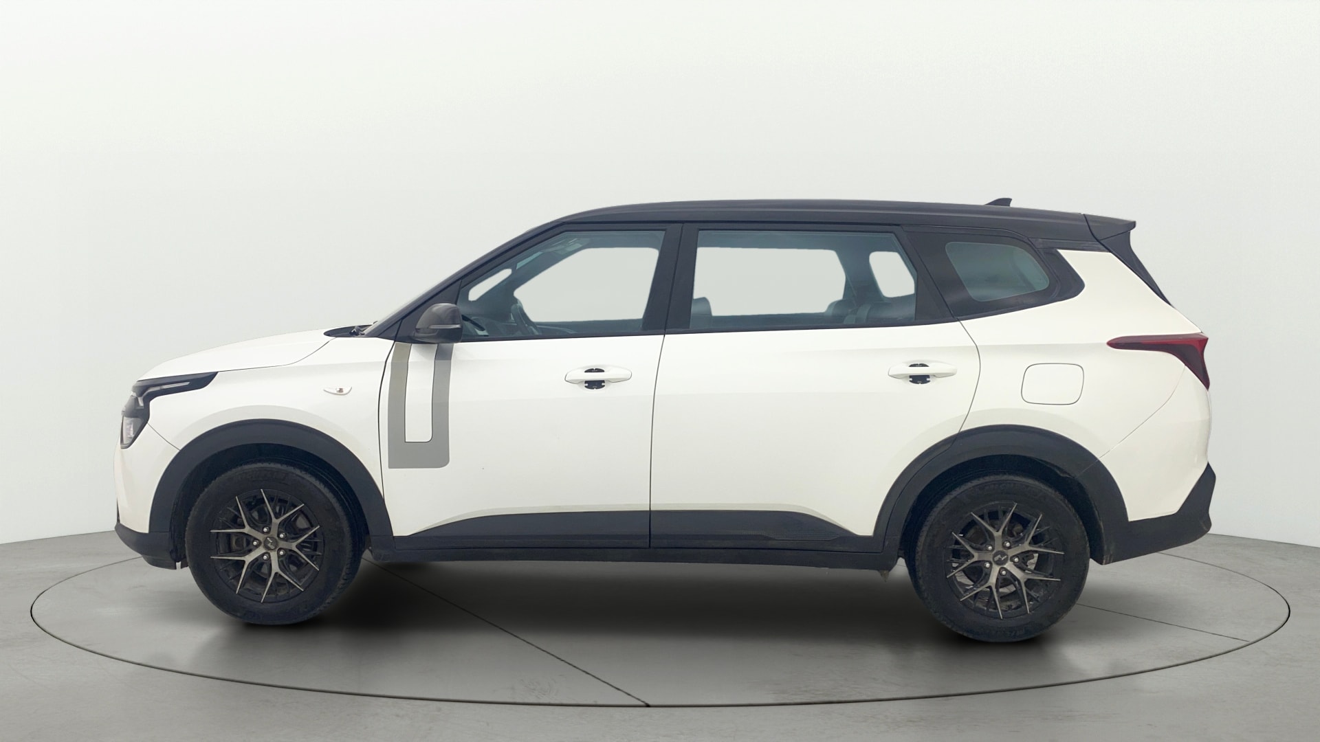 Used 2023 Kia Carens Used 2023 Kia Carens