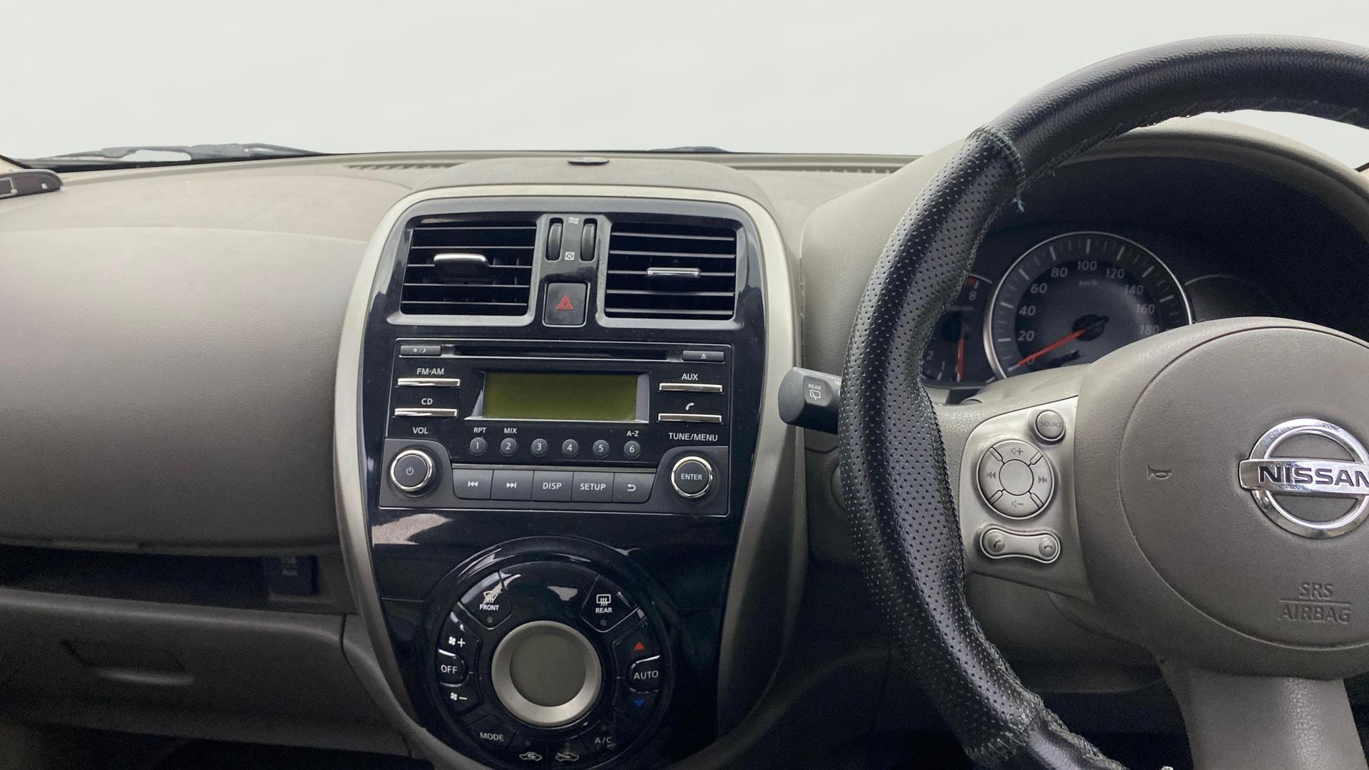 View 2014 Nissan Micra XV (CVT) Image 17 Used 2014 Nissan Micra XV (CVT) Image 17