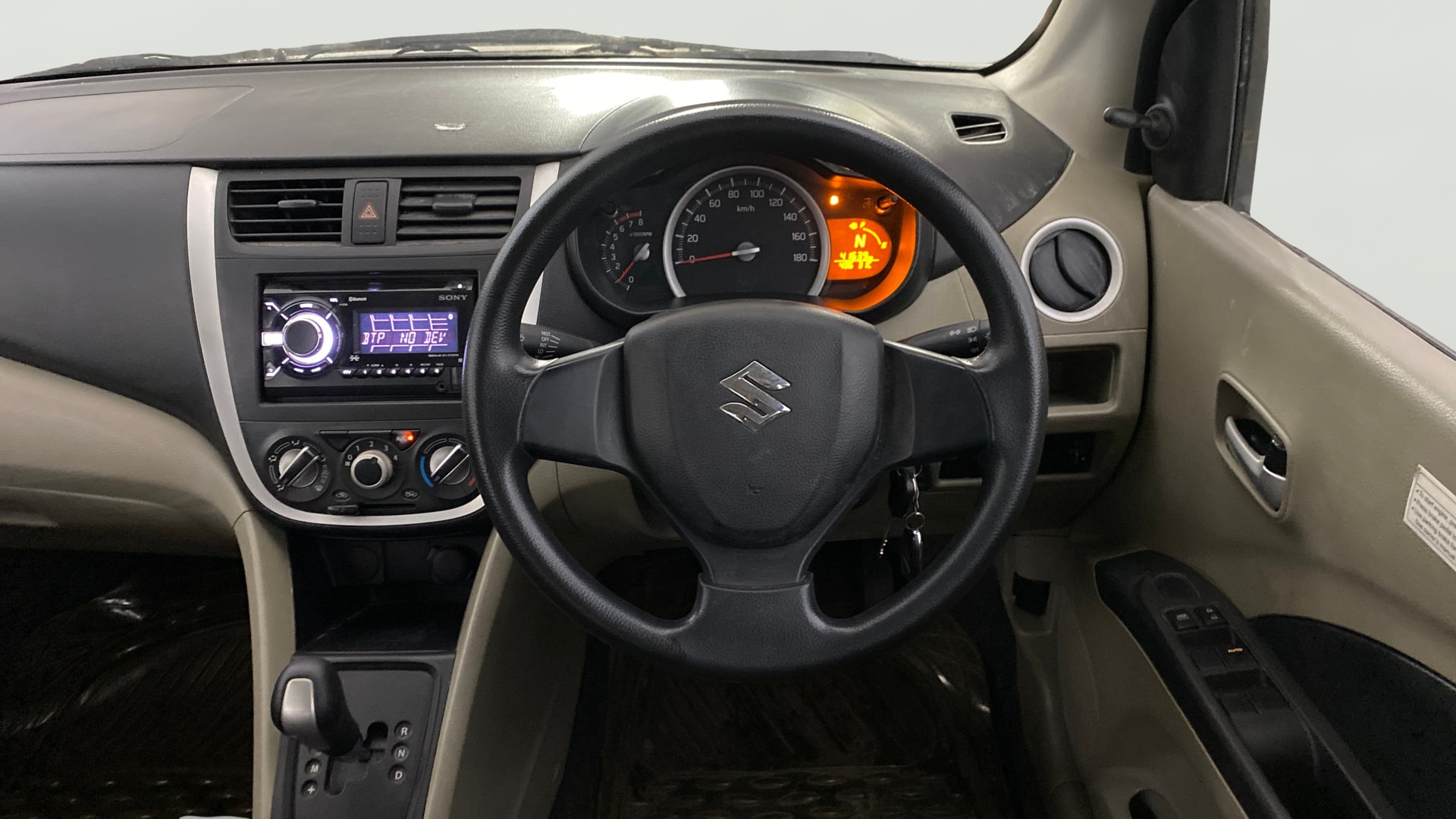 View 2015 Maruti Suzuki 1000 Base Variant Image 20 Used 2015 Maruti Suzuki 1000 Base Variant Image 20