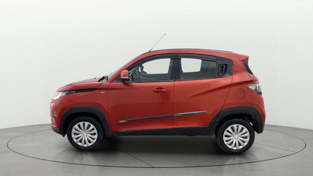 View Mahindra KUV100 Image 5 Used Mahindra KUV100 Image 5