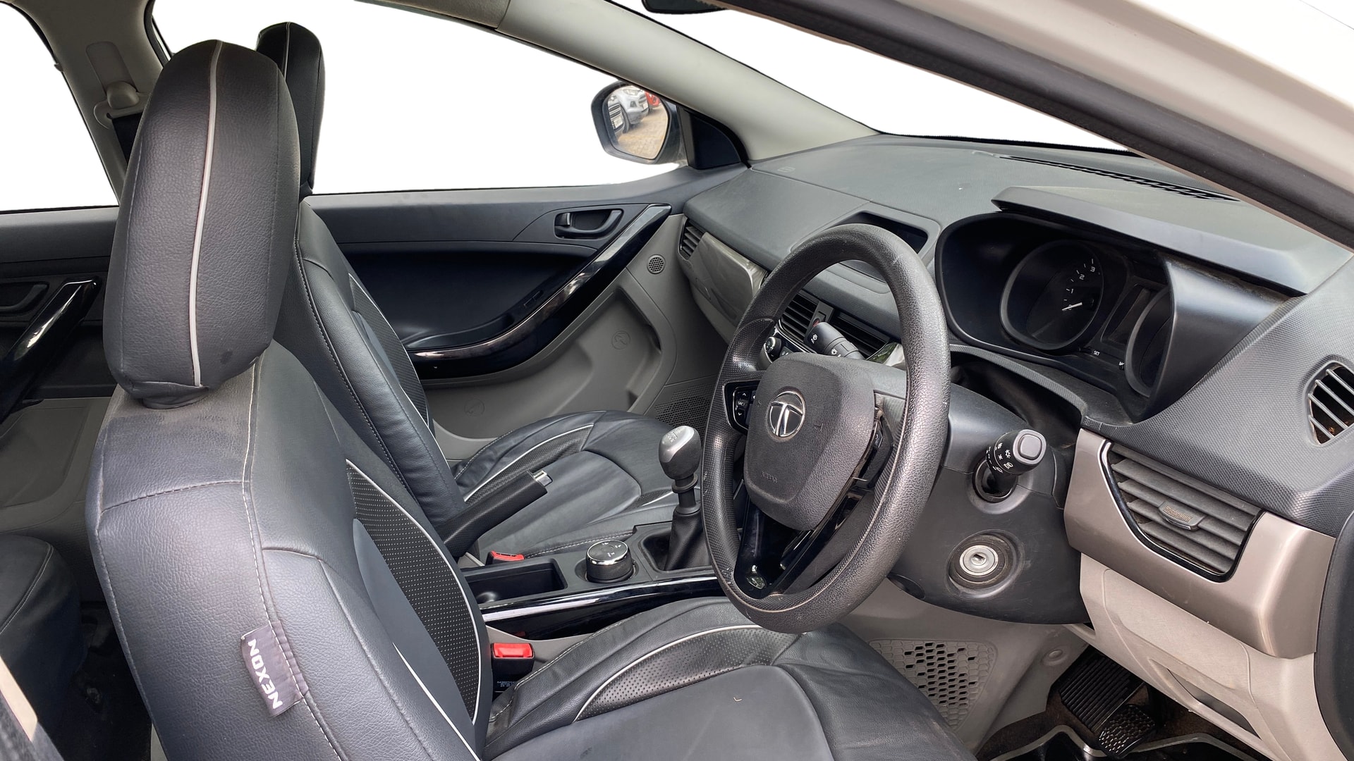 View 2019 Tata Nexon Revotron XM Image 16 Used 2019 Tata Nexon Revotron XM Image 16