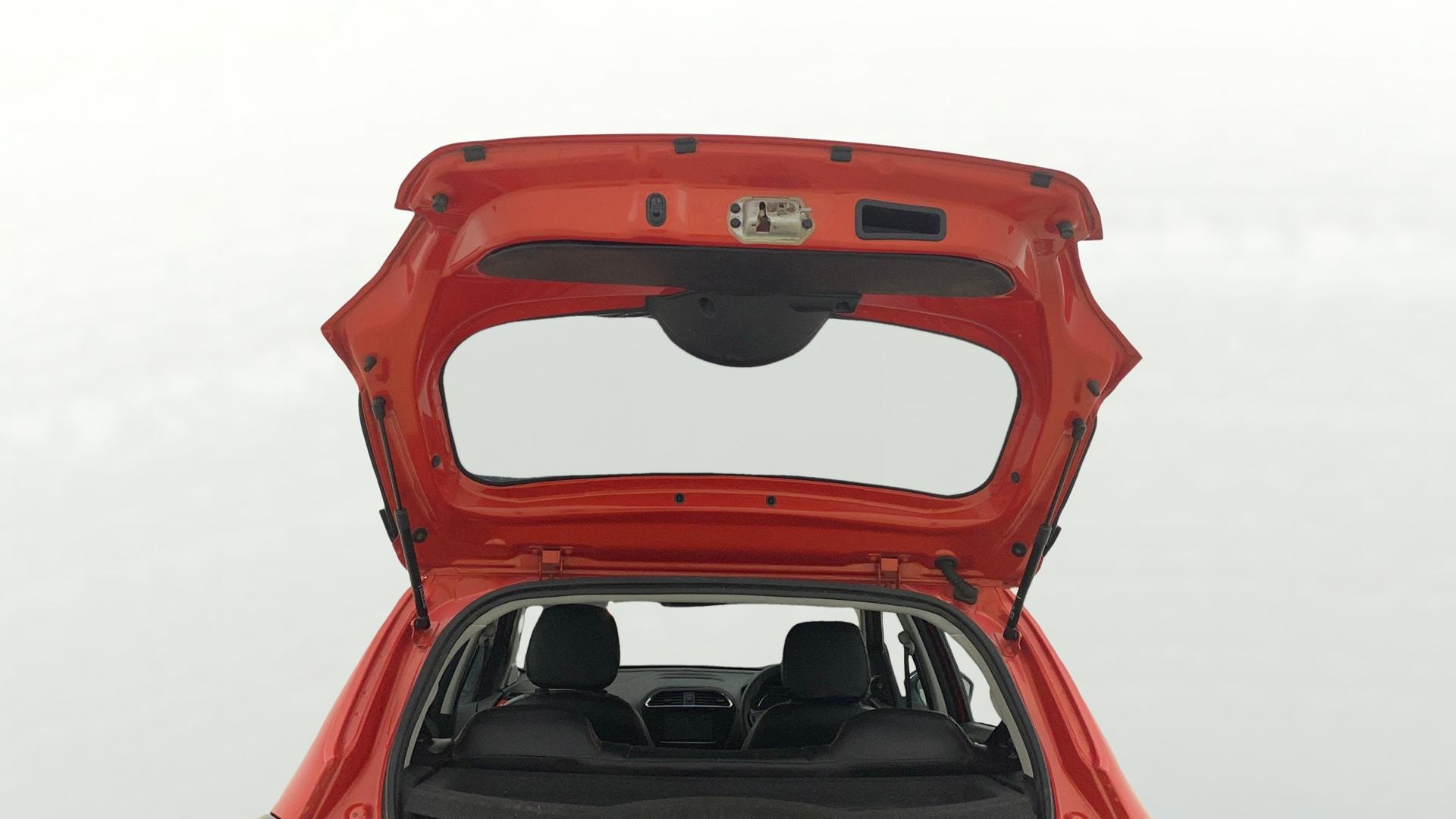 View 2020 Tata Tiago Revotorq XB Image 31 Used 2020 Tata Tiago Revotorq XB Image 31