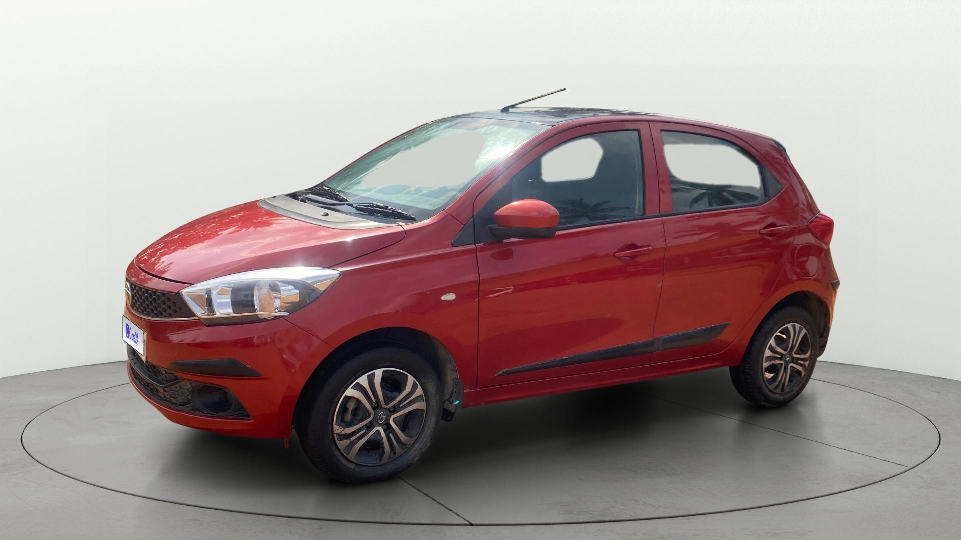 View 2019 Tata Tiago Revotorq XB Image 35 Used 2019 Tata Tiago Revotorq XB Image 35