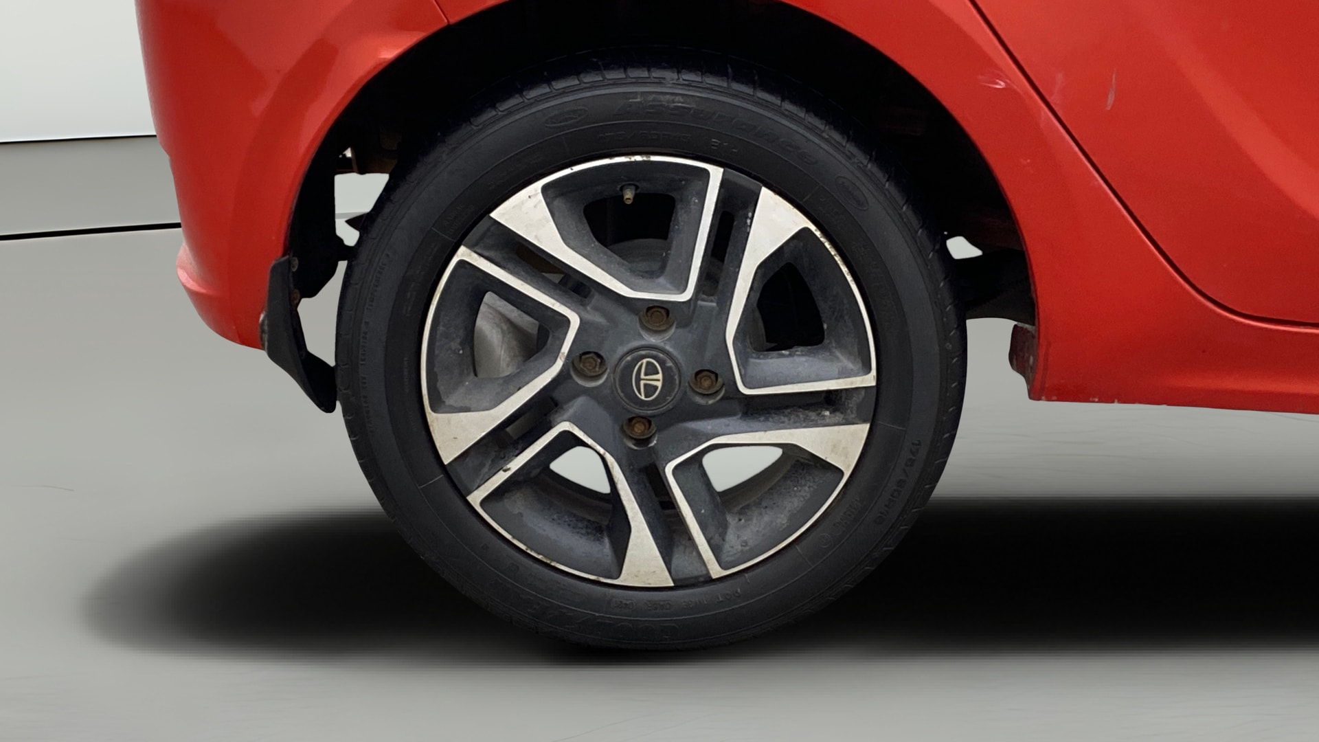 View 2021 Tata Tiago Revotorq XB Image 24 Used 2021 Tata Tiago Revotorq XB Image 24
