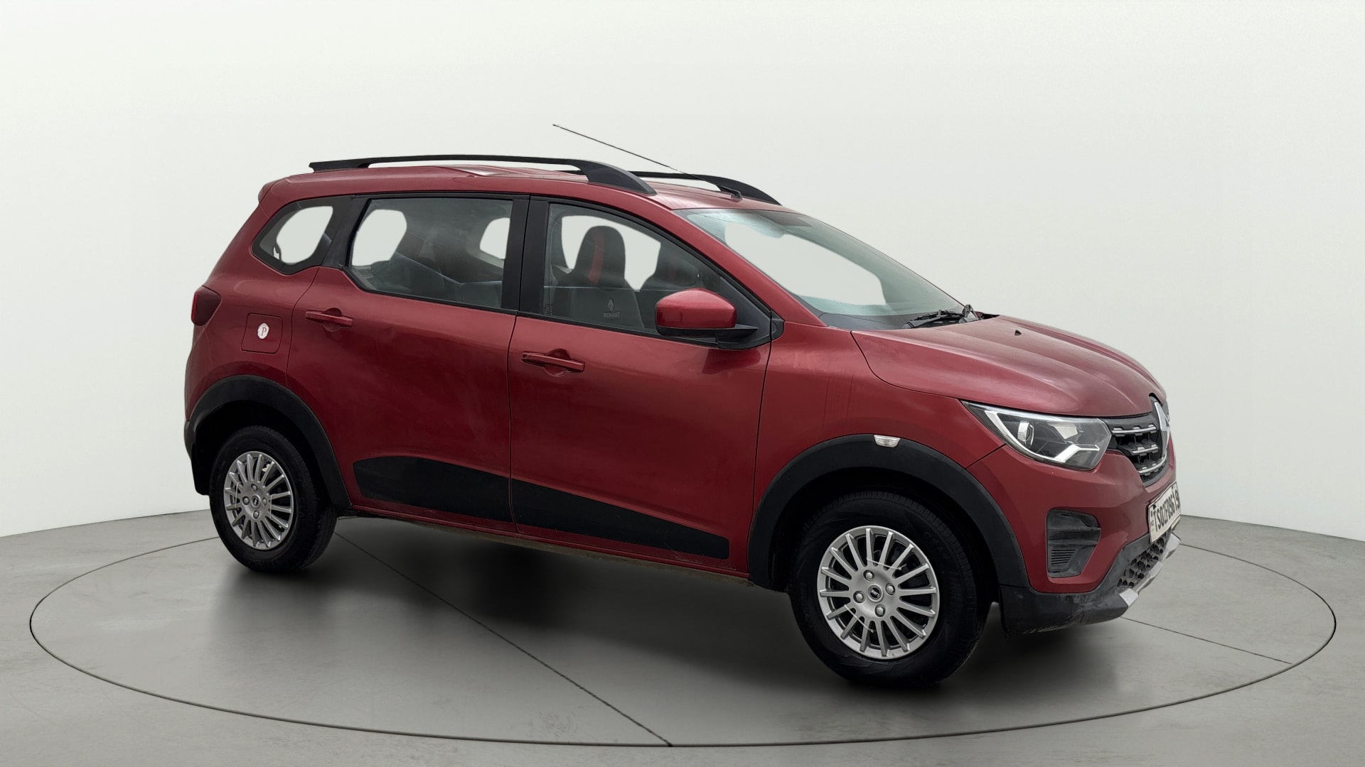 View 2020 Renault Triber RXT Image 36 Used 2020 Renault Triber RXT Image 36