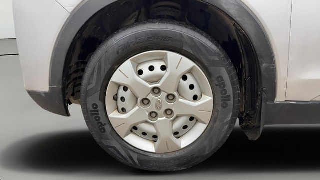 View Mahindra XUV300 Image 27 Used Mahindra XUV300 Image 27