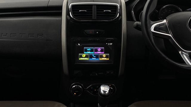 View Renault Duster Image 17 Used Renault Duster Image 17