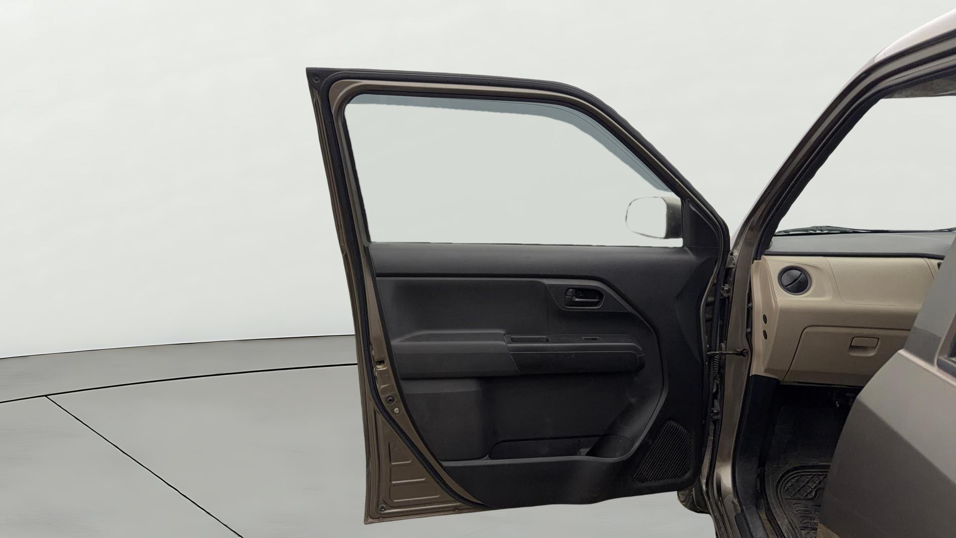 View 2022 Maruti Suzuki 1000 Base Variant Image 31 Used 2022 Maruti Suzuki 1000 Base Variant Image 31