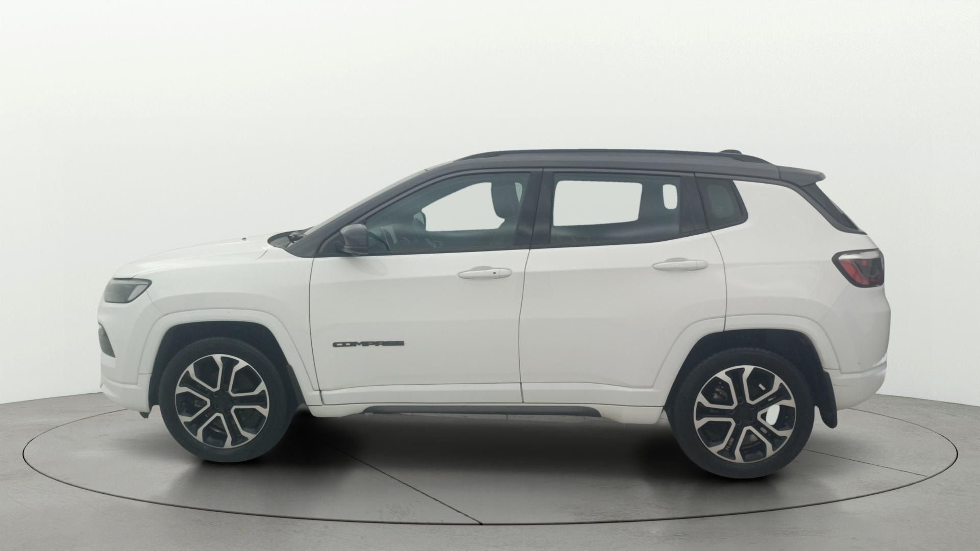 View 2023 Jeep Compass Limited 1.4 Multi AIR Petrol DDCT AT BS IV Image 5 Used 2023 Jeep Compass Limited 1.4 Multi AIR Petrol DDCT AT BS IV Image 5