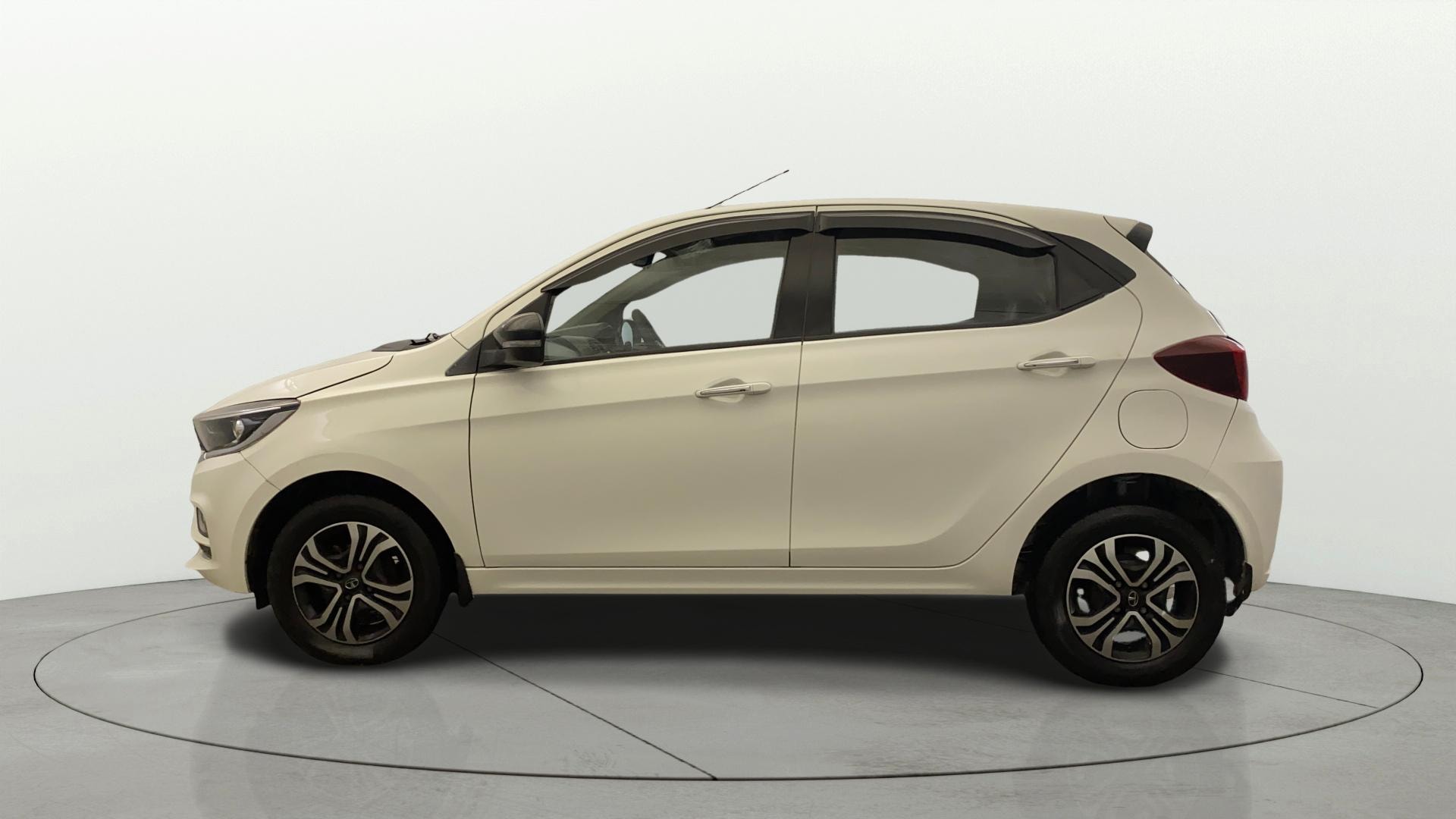 Used 2022 Tata Tiago Used 2022 Tata Tiago