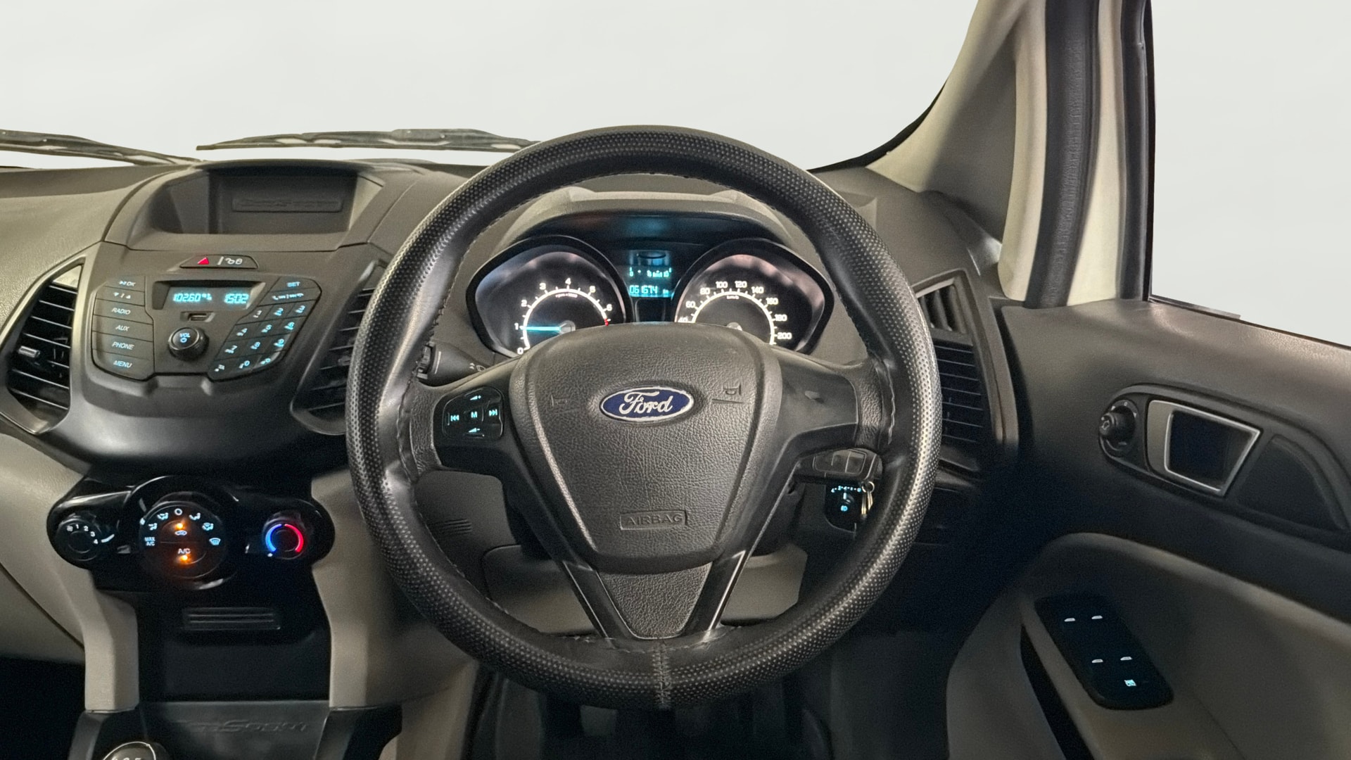 View 2017 Ford EcoSport 1.5 TDCi Diesel Ambiente BS IV Image 20 Used 2017 Ford EcoSport 1.5 TDCi Diesel Ambiente BS IV Image 20