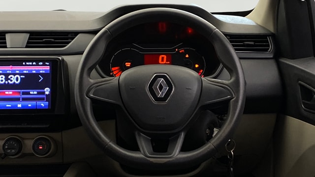 View Renault Triber Image 21 Used Renault Triber Image 21
