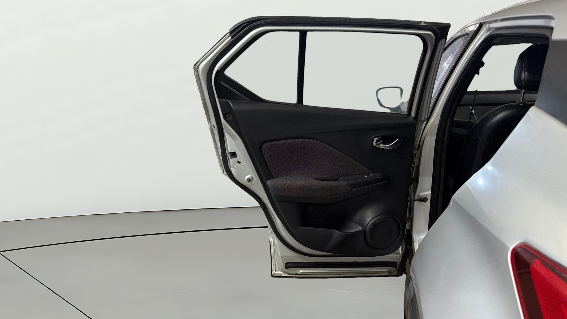 Used 2019 Nissan Kicks Used 2019 Nissan Kicks