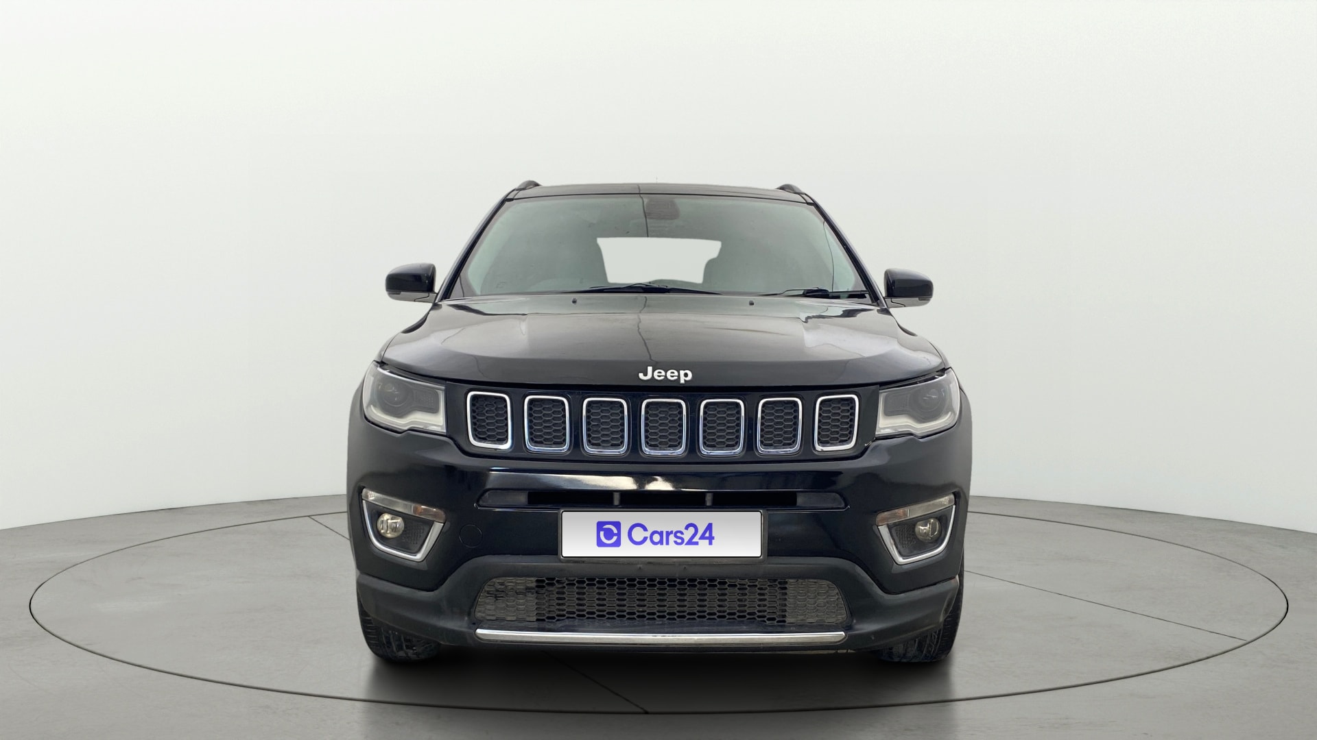 View 2017 Jeep Compass Limited 4X4 2.0 Diesel BS IV Image 1 Used 2017 Jeep Compass Limited 4X4 2.0 Diesel BS IV Image 1