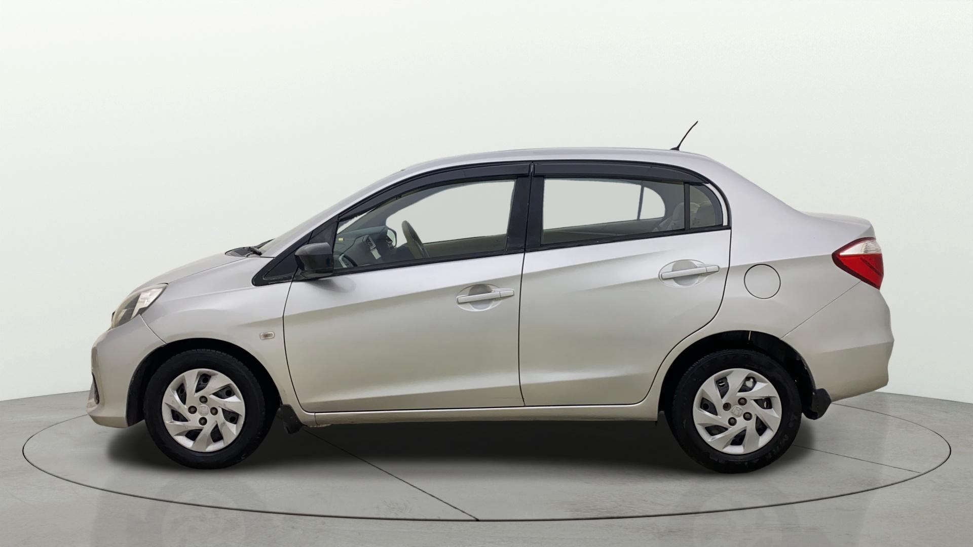 View 2017 Honda Amaze E MT Petrol BS IV Image 5 Used 2017 Honda Amaze E MT Petrol BS IV Image 5