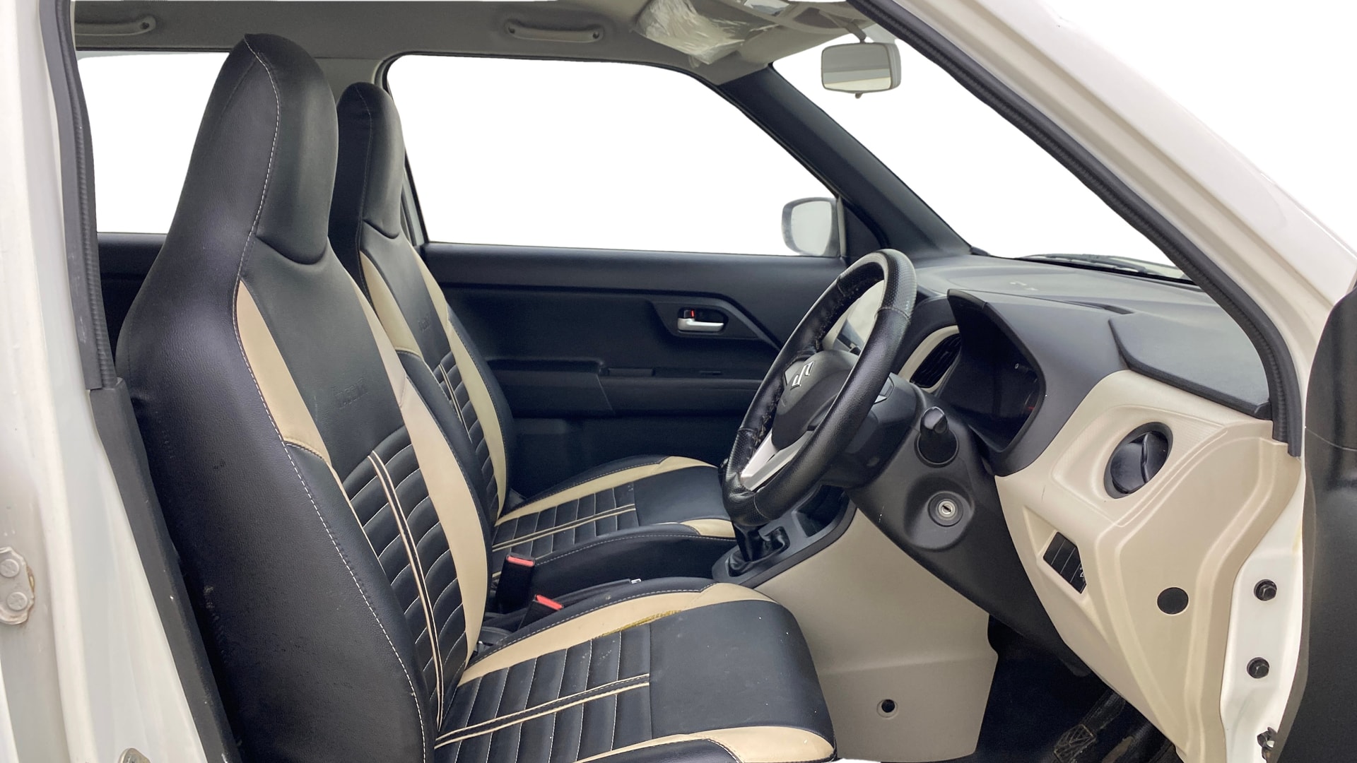 View 2020 Maruti Suzuki 1000 Base Variant Image 25 Used 2020 Maruti Suzuki 1000 Base Variant Image 25