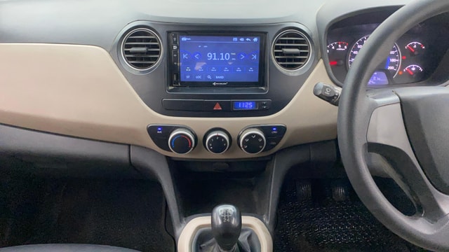 View Hyundai Grand i10 Image 31 Used Hyundai Grand i10 Image 31