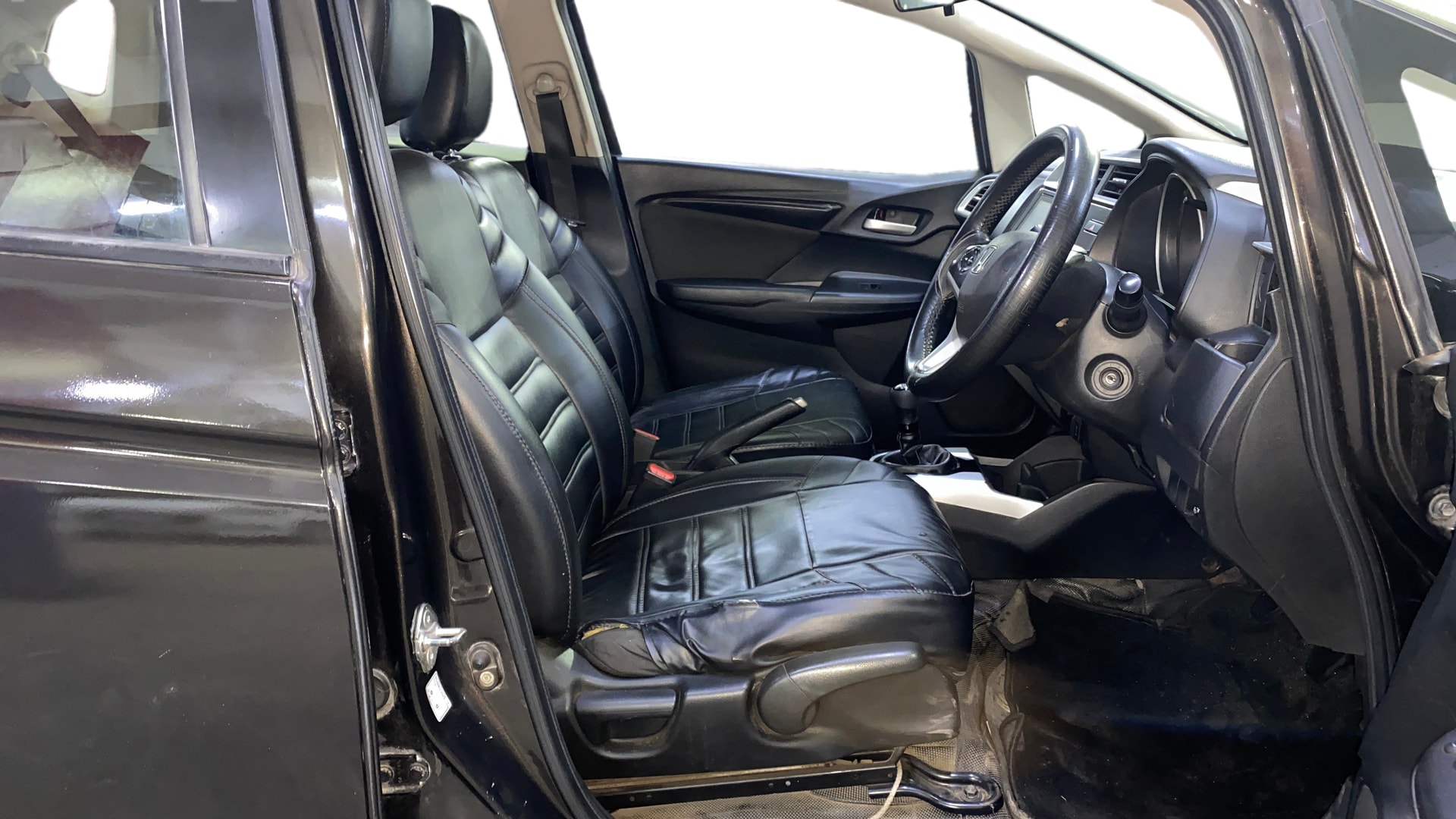 View 2022 Honda WR-V S MT Diesel Edge Edition Image 26 Used 2022 Honda WR-V S MT Diesel Edge Edition Image 26