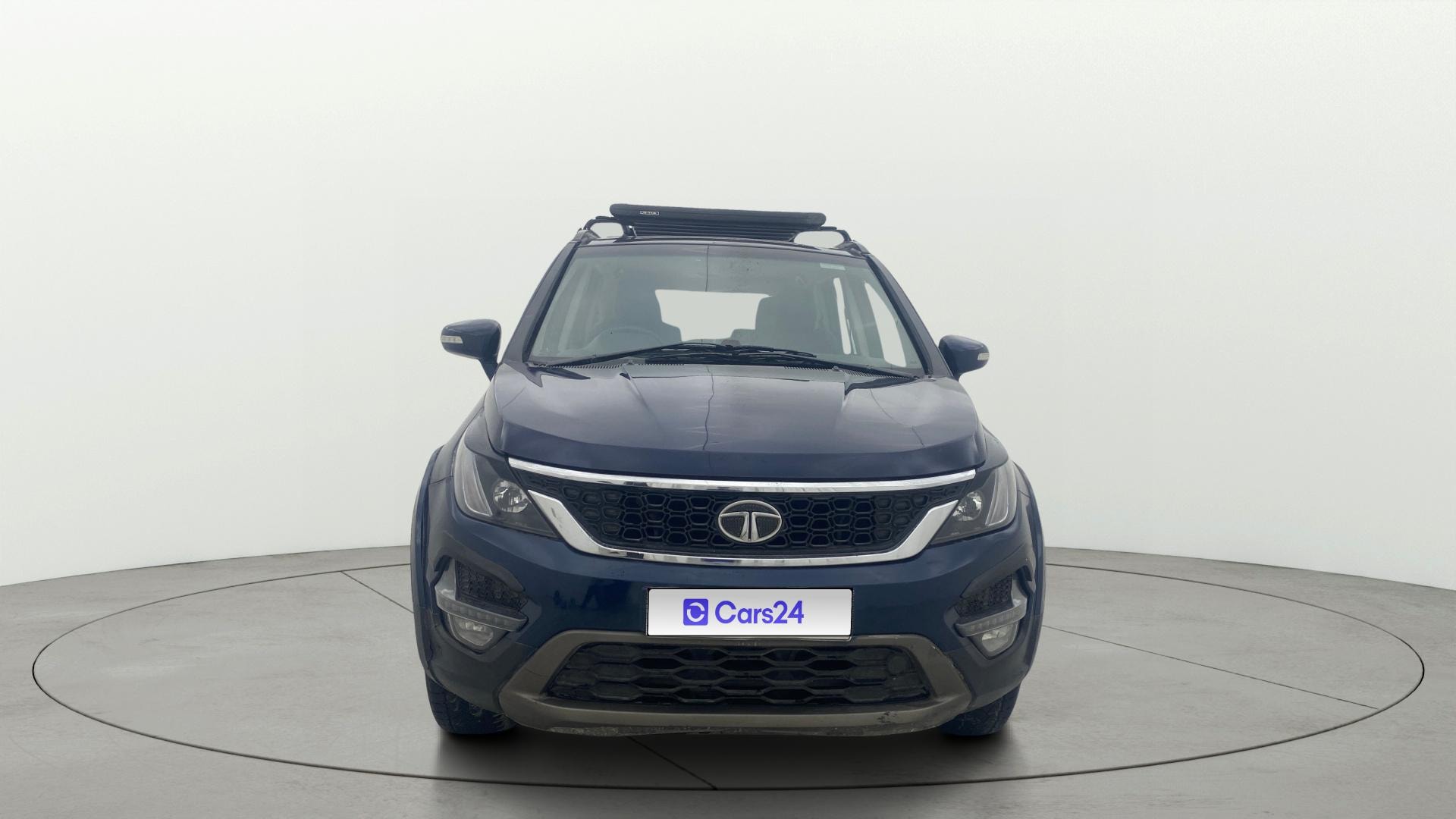 View 2017 Tata Hexa XT 4X4 Image 1 Used 2017 Tata Hexa XT 4X4 Image 1