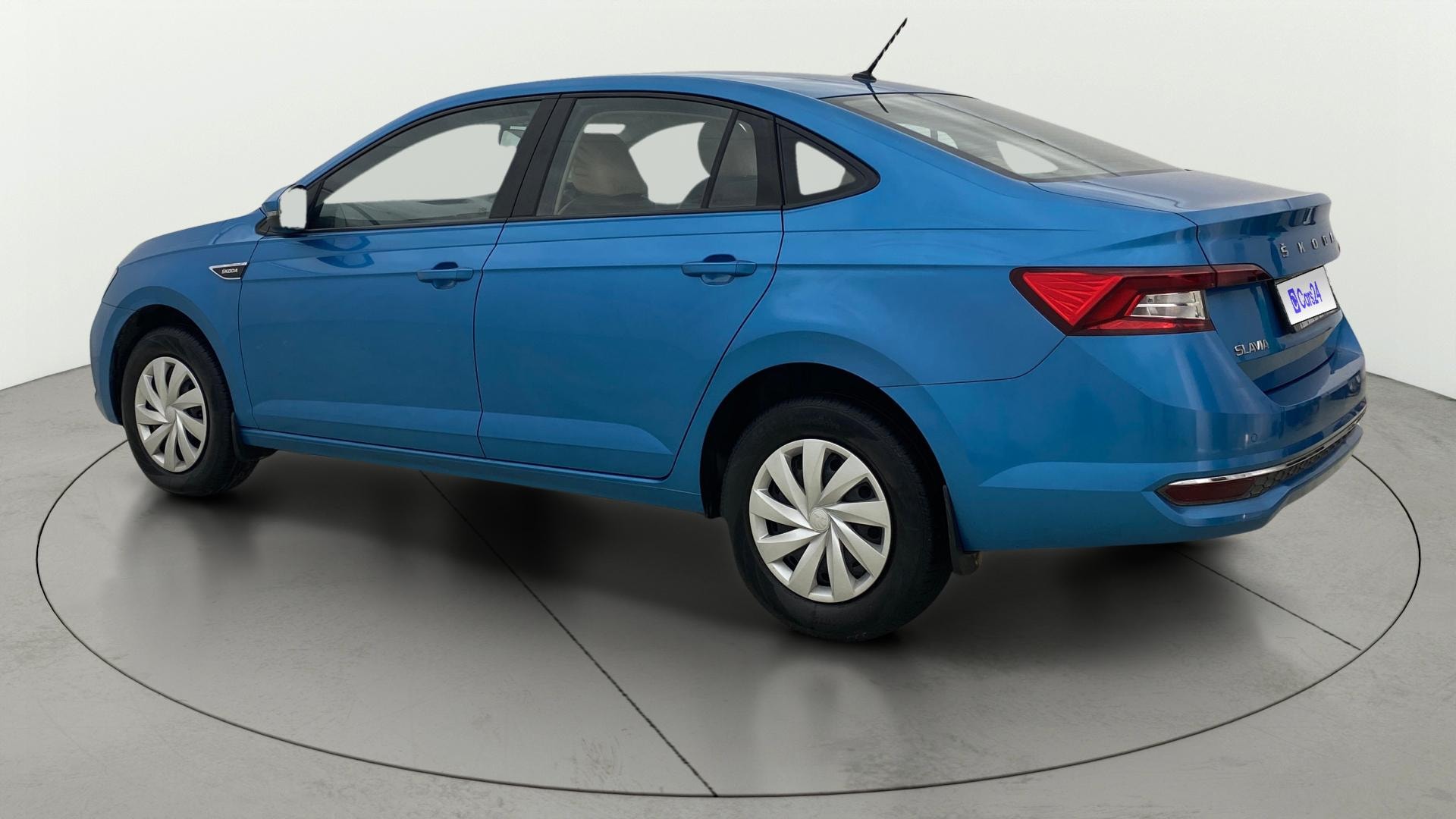 View 2022 Skoda Slavia Active 1.0 TSI MT Image 2 Used 2022 Skoda Slavia Active 1.0 TSI MT Image 2
