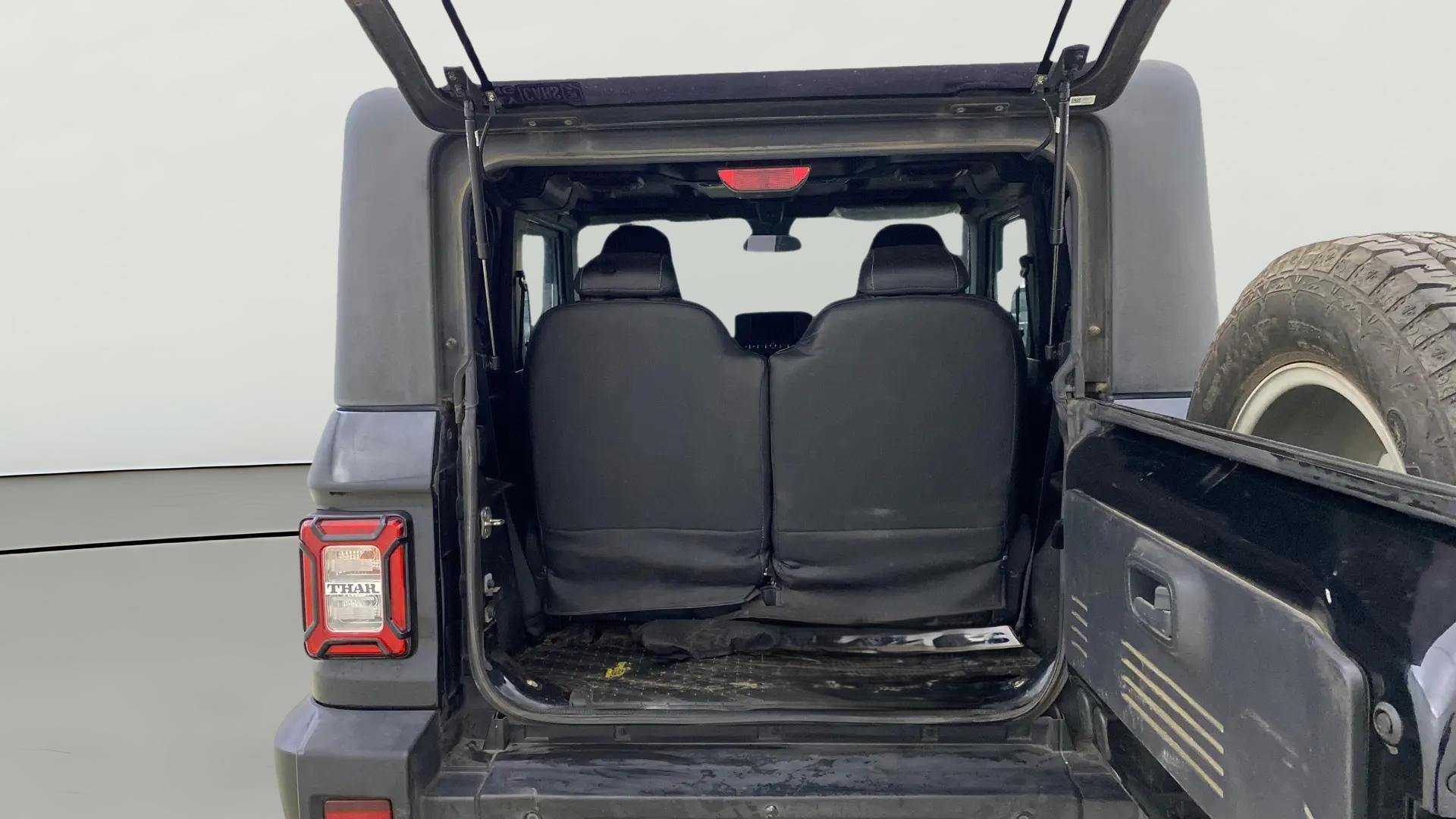 View 2024 Mahindra Thar AX Standard Manual Soft Top 6 Seater Image 36 Used 2024 Mahindra Thar AX Standard Manual Soft Top 6 Seater Image 36