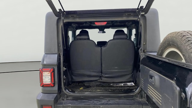 View Mahindra Thar Image 36 Used Mahindra Thar Image 36