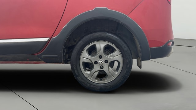 View Renault Lodgy Image 8 Used Renault Lodgy Image 8