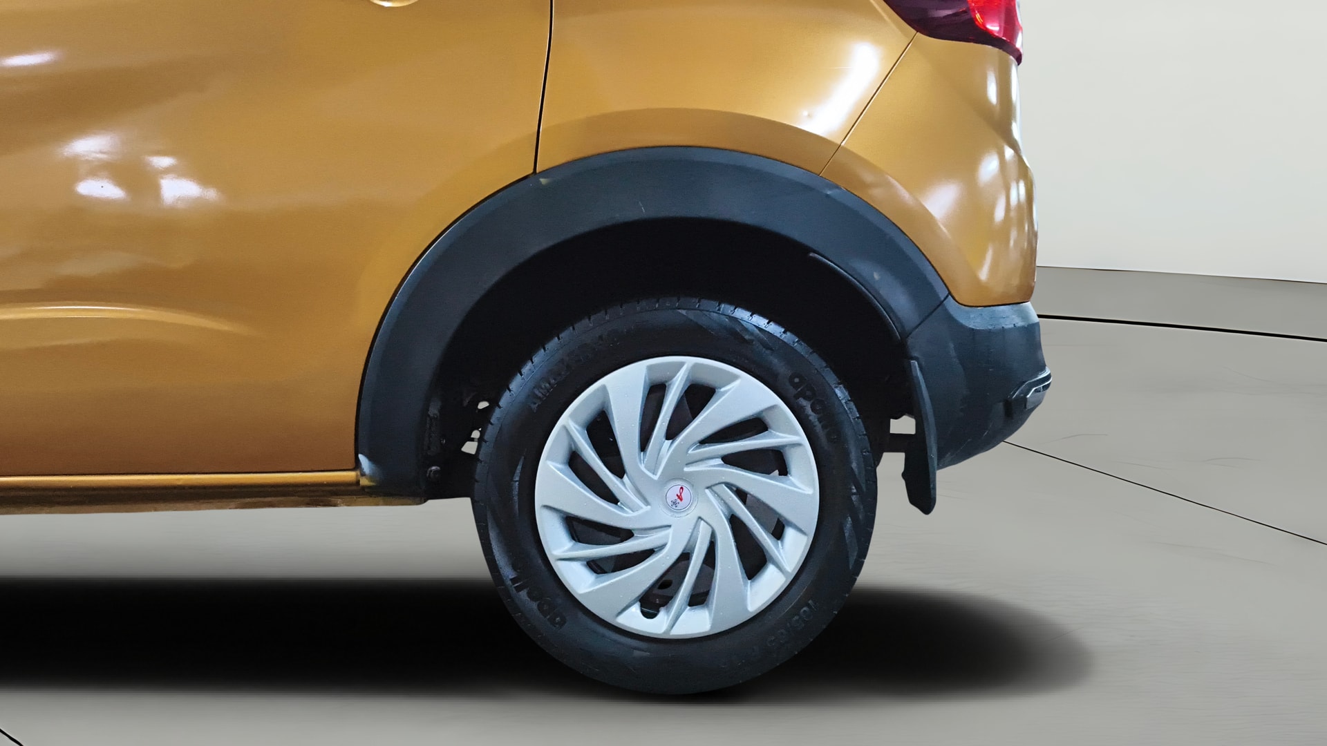 View 2020 Renault Triber RXZ Image 11 Used 2020 Renault Triber RXZ Image 11