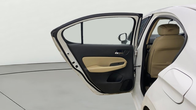View Honda City ZX Image 15 Used Honda City ZX Image 15