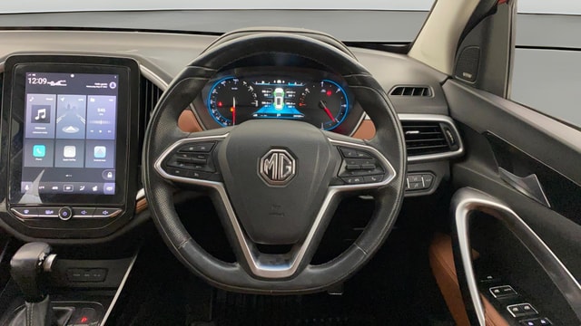 View MG Hector Plus Image 14 Used MG Hector Plus Image 14