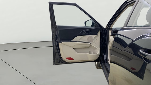 View Mahindra XUV300 Image 37 Used Mahindra XUV300 Image 37