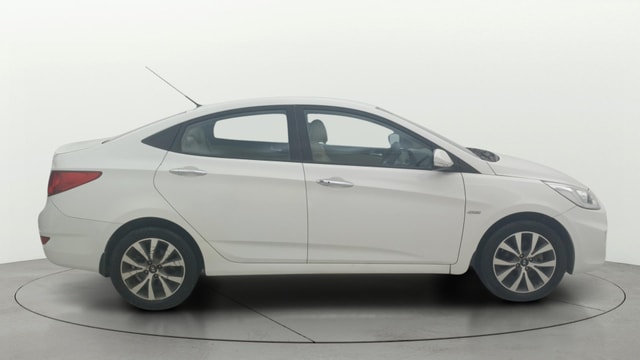 View Hyundai Fluidic Verna Image 27 Used Hyundai Fluidic Verna Image 27