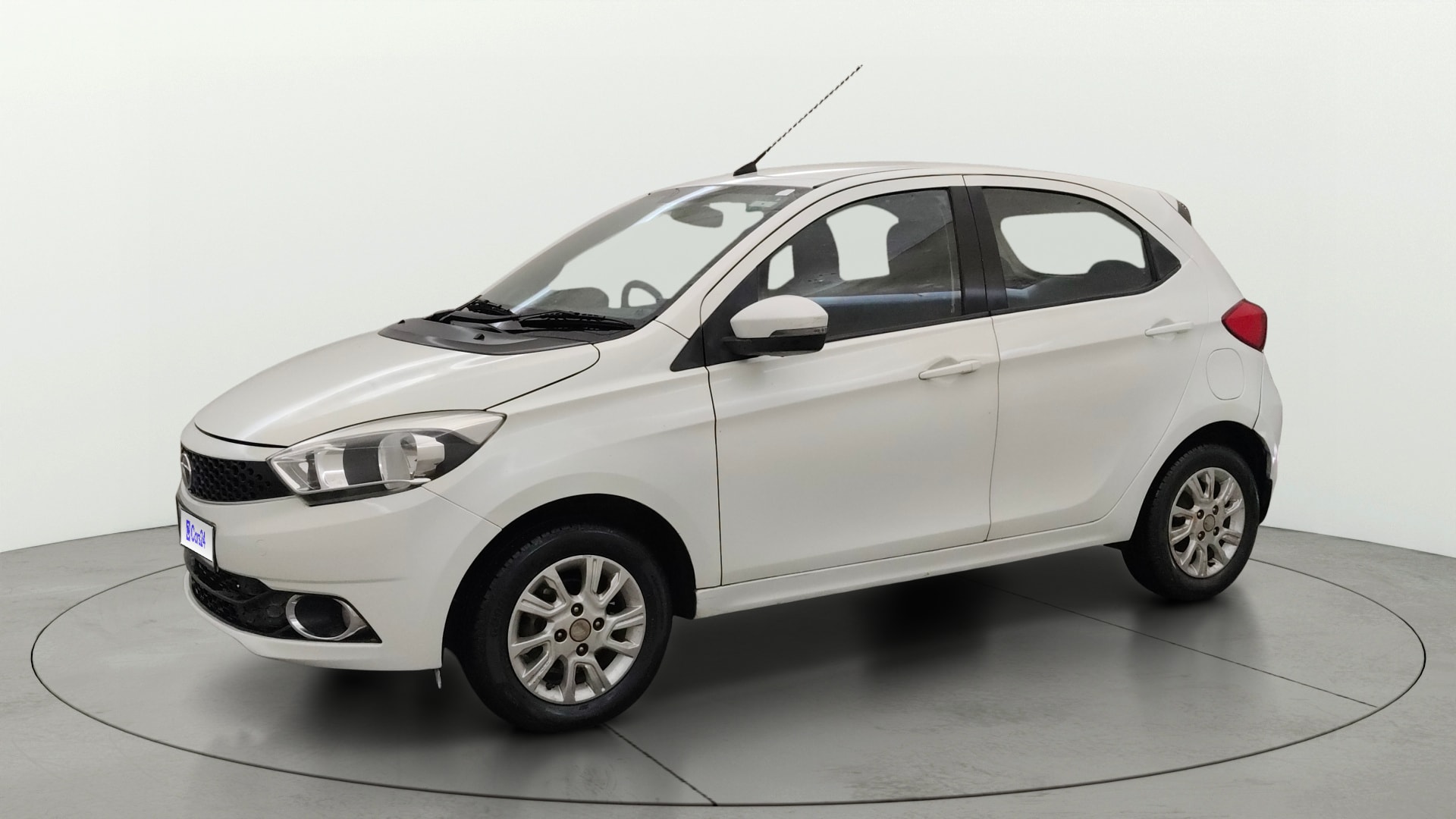 View 2017 Tata Tiago Revotorq XB Image 34 Used 2017 Tata Tiago Revotorq XB Image 34