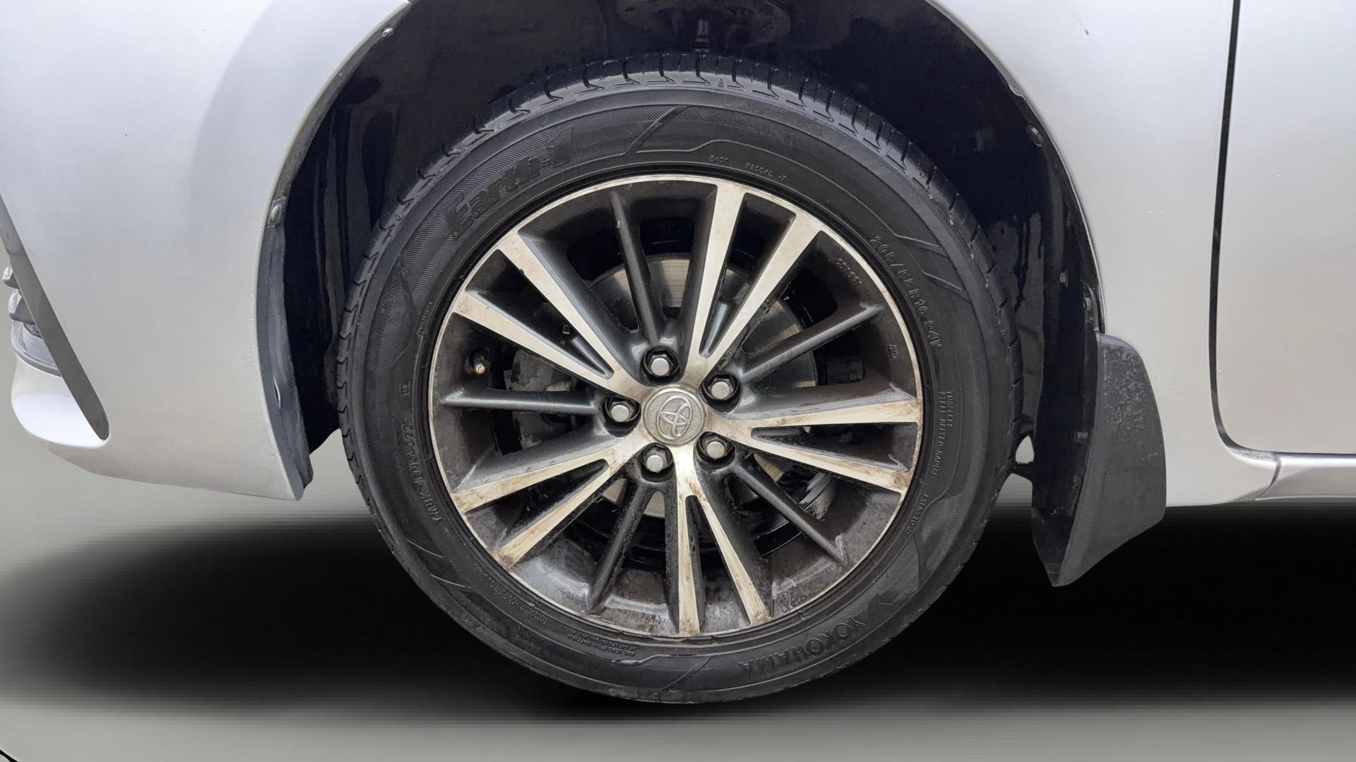 View 2018 Toyota Corolla Altis 1.8 VL AT Image 29 Used 2018 Toyota Corolla Altis 1.8 VL AT Image 29