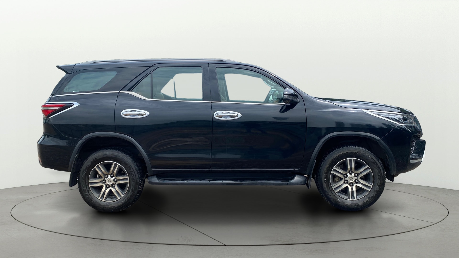 Used 2023 Toyota Fortuner Used 2023 Toyota Fortuner