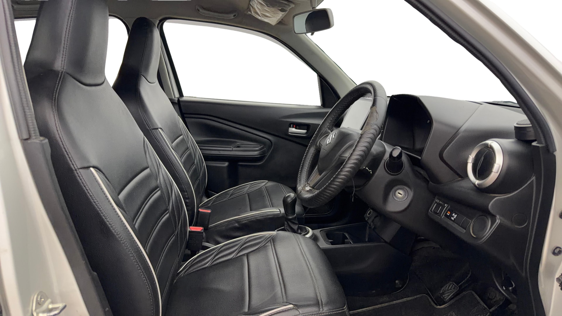 View 2022 Maruti Suzuki 1000 Base Variant Image 26 Used 2022 Maruti Suzuki 1000 Base Variant Image 26