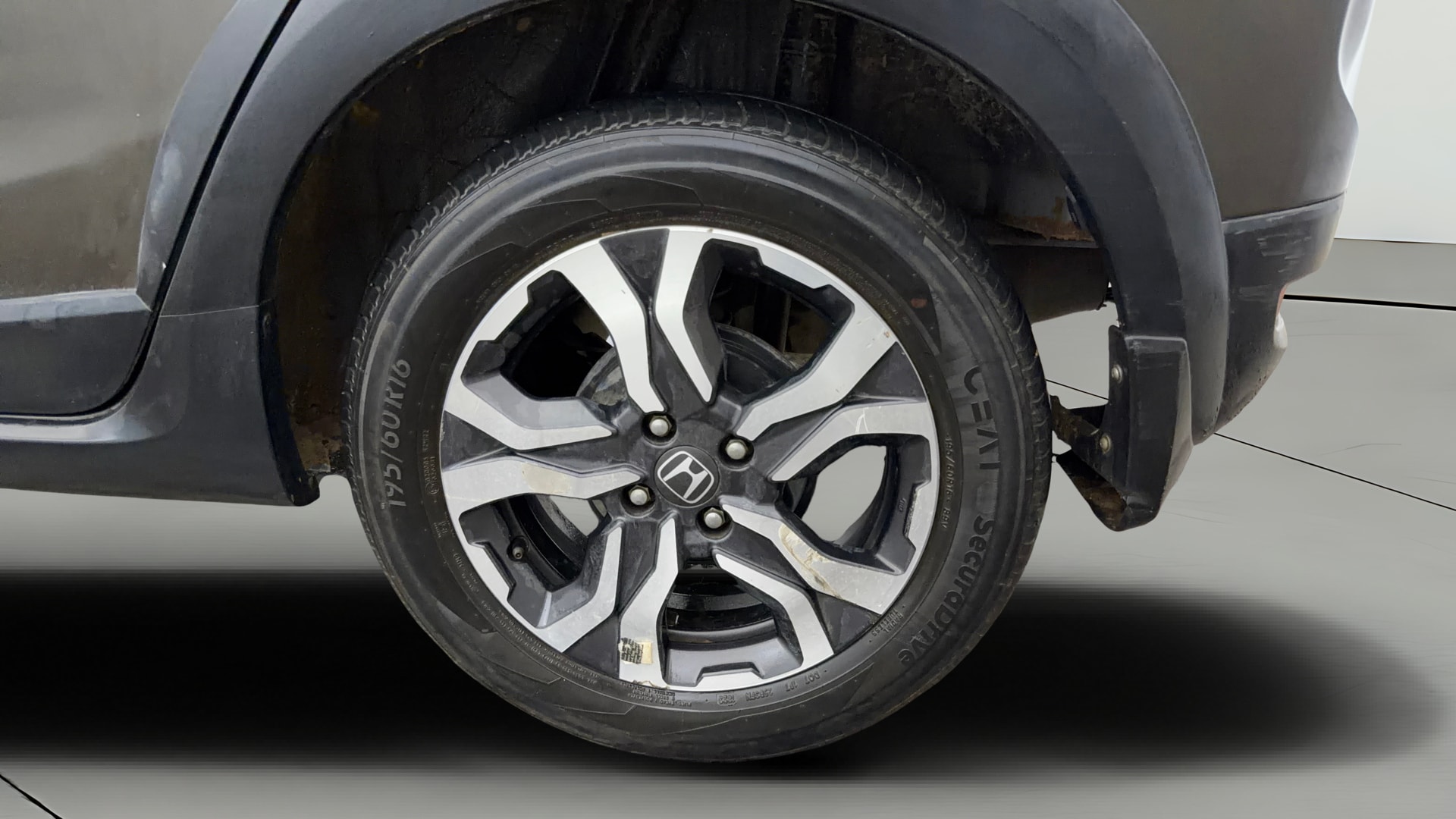 View 2019 Honda WR-V S MT Diesel Edge Edition Image 11 Used 2019 Honda WR-V S MT Diesel Edge Edition Image 11