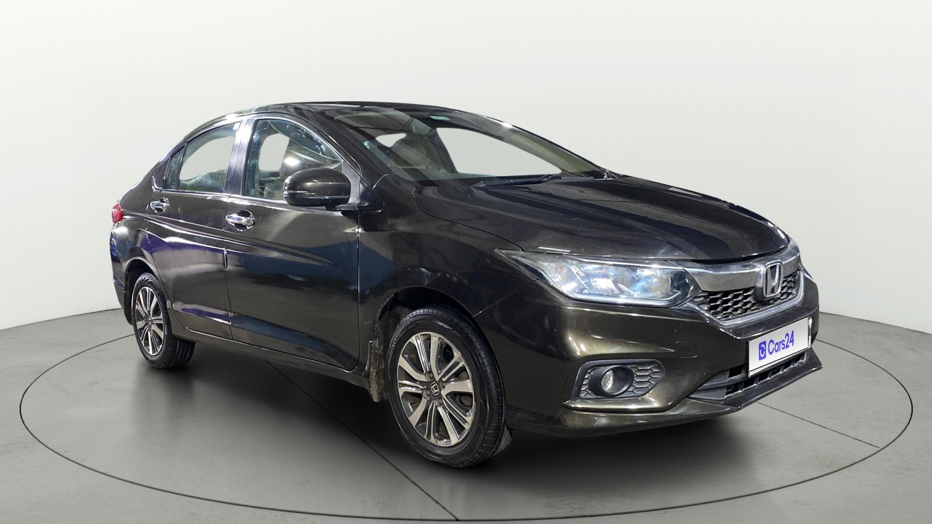 View 2018 Honda City ZX MT Diesel Anniversary Edition Image 22 Used 2018 Honda City ZX MT Diesel Anniversary Edition Image 22