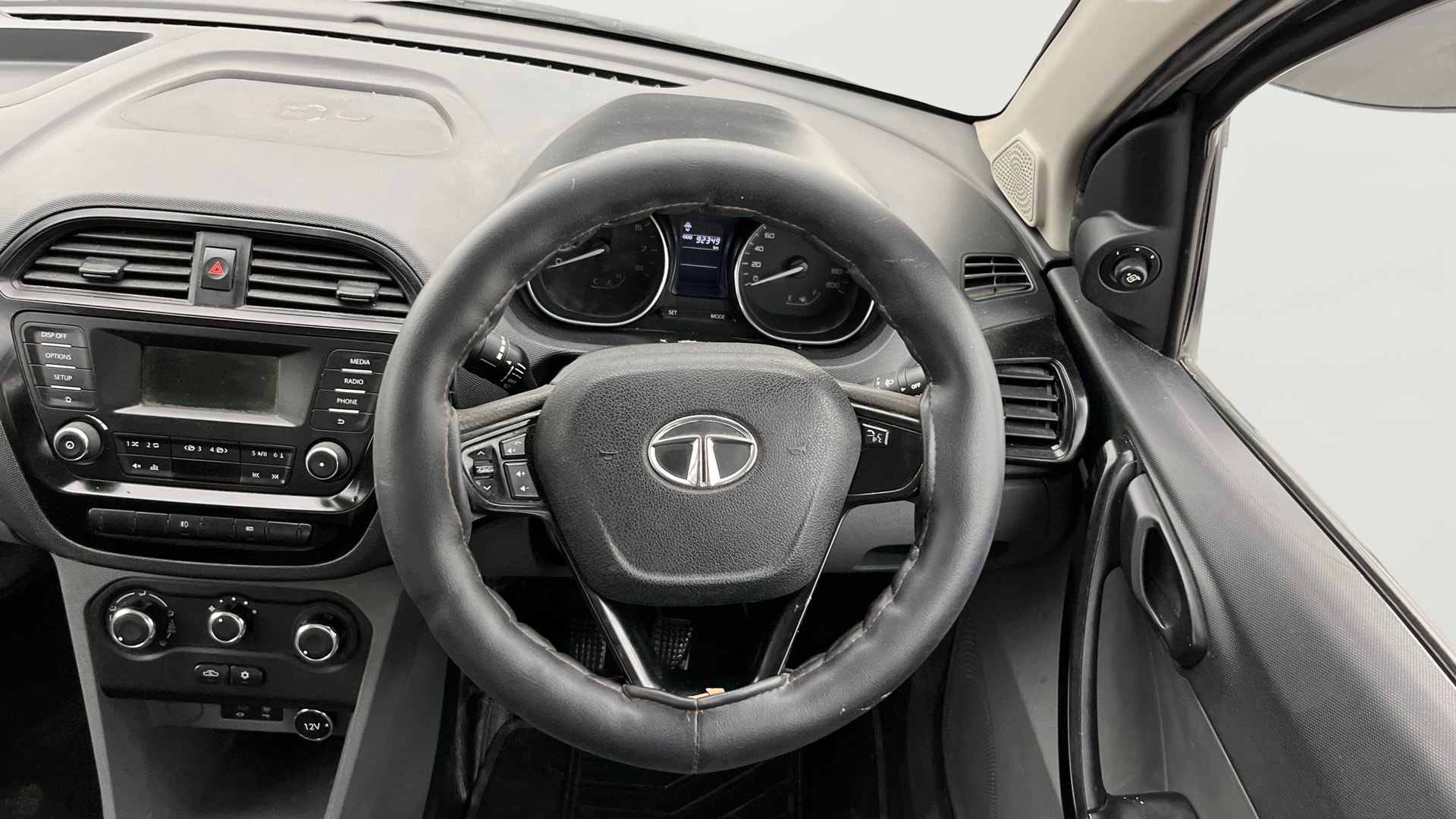 View 2018 Tata Tigor XT Petrol Image 20 Used 2018 Tata Tigor XT Petrol Image 20