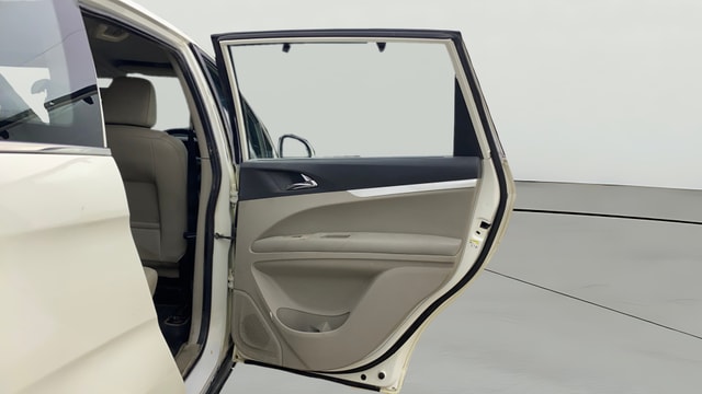 View Mahindra Marazzo Image 5 Used Mahindra Marazzo Image 5