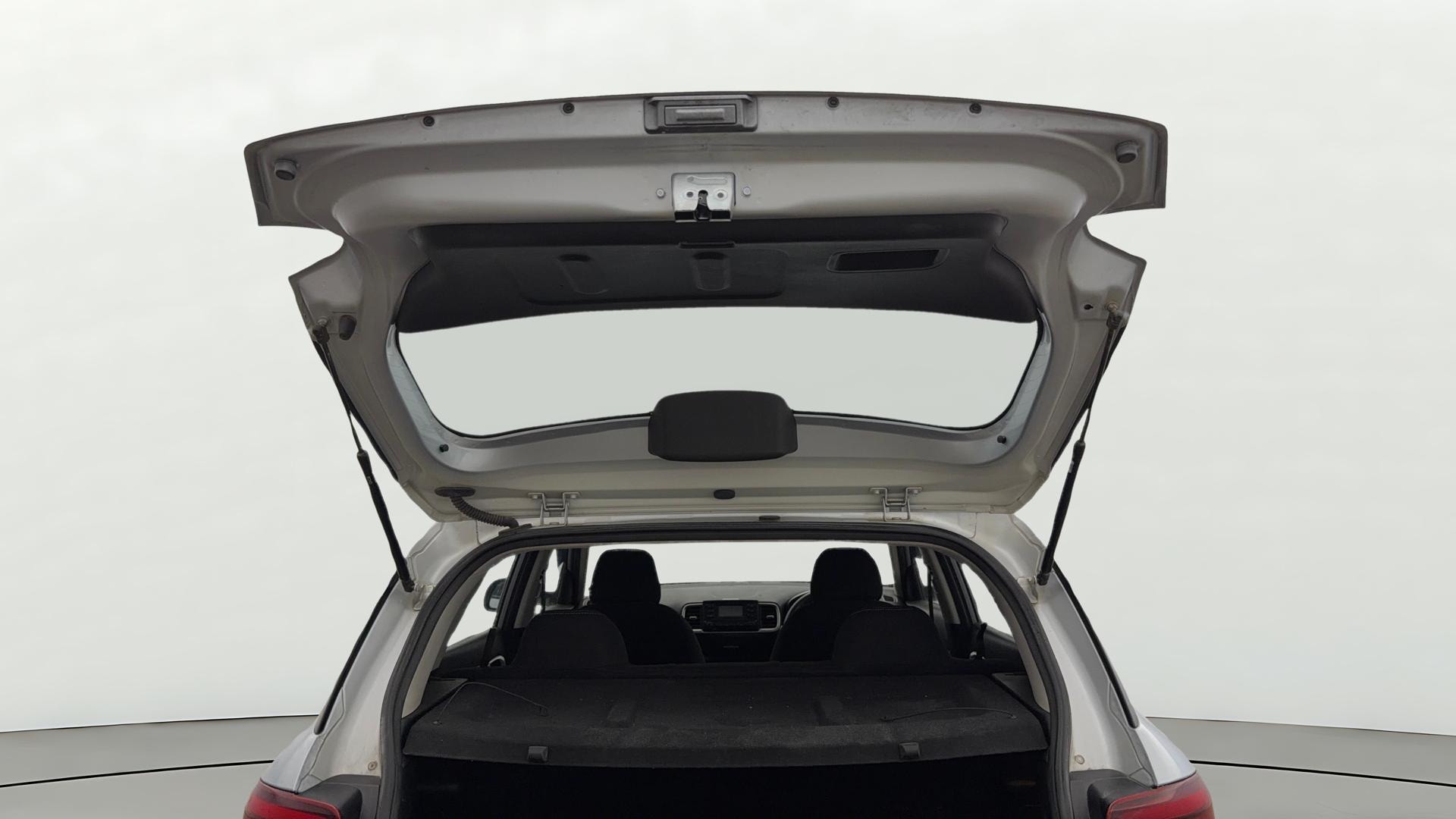 View 2021 Hyundai Venue S 1.2 Petrol Image 16 Used 2021 Hyundai Venue S 1.2 Petrol Image 16