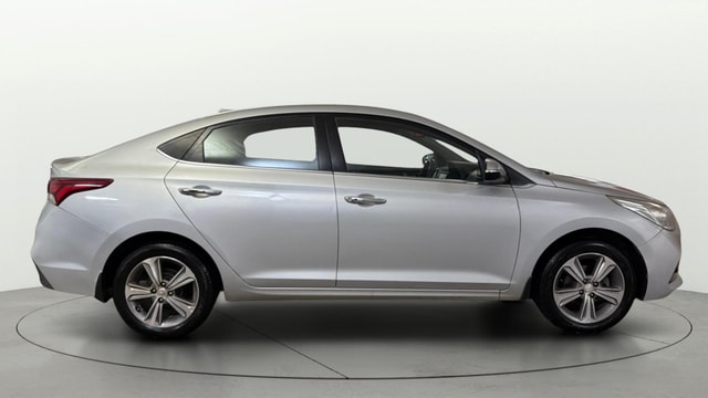 View Hyundai Verna Image 9 Used Hyundai Verna Image 9